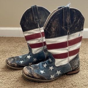 Roper Distressed American Flag Cowboy Boots